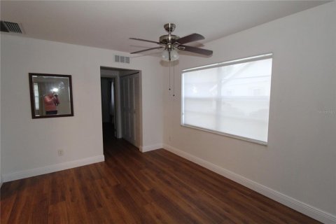 Copropriété à louer à Sun City Center, Floride: 1 chambre, 74.32 m2 № 2377463 - photo 8