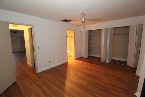 Copropriété à louer à Sun City Center, Floride: 1 chambre, 74.32 m2 № 2377463 - photo 13