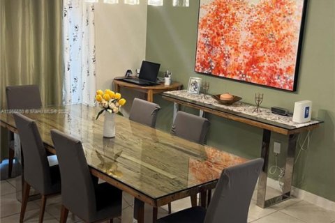 Купить таунхаус в Хомстед, Флорида 4 спальни, 178.74м2, № 1979294 - фото 9