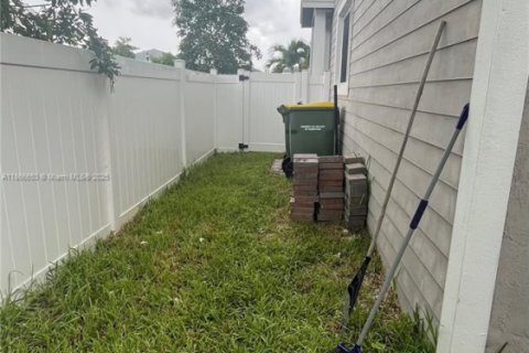 Купить таунхаус в Хомстед, Флорида 4 спальни, 178.74м2, № 1979294 - фото 27