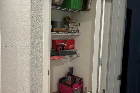 Купить таунхаус в Хомстед, Флорида 4 спальни, 178.74м2, № 1979294 - фото 23