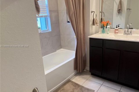 Купить таунхаус в Хомстед, Флорида 4 спальни, 178.74м2, № 1979294 - фото 21