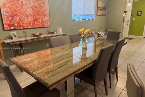 Купить таунхаус в Хомстед, Флорида 4 спальни, 178.74м2, № 1979294 - фото 7