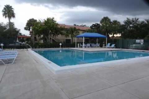 Condo in Weston, Florida, 2 bedrooms  № 1862796 - photo 14