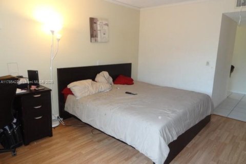 Condo in Weston, Florida, 2 bedrooms  № 1862796 - photo 9