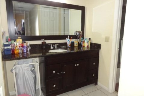 Condo in Weston, Florida, 2 bedrooms  № 1862796 - photo 10