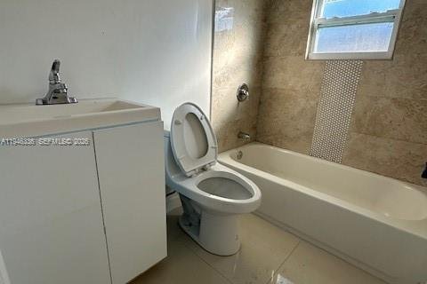 Снять в аренду виллу или дом в Майами, Флорида 4 спальни, 151.06м2, № 2002609 - фото 3