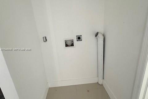 Снять в аренду виллу или дом в Майами, Флорида 4 спальни, 151.06м2, № 2002609 - фото 8