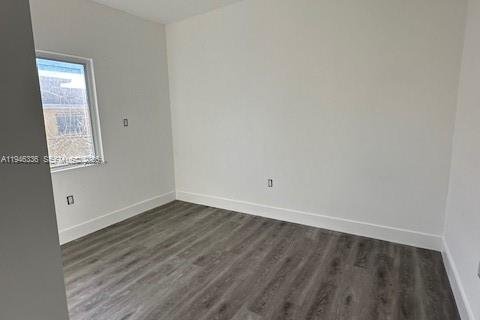 Снять в аренду виллу или дом в Майами, Флорида 4 спальни, 151.06м2, № 2002609 - фото 6