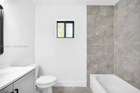 Casa en venta en Homestead, Florida, 3 dormitorios, 110.65 m2 № 2055307 - foto 16