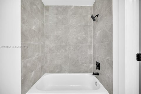 Casa en venta en Homestead, Florida, 3 dormitorios, 110.65 m2 № 2055307 - foto 11