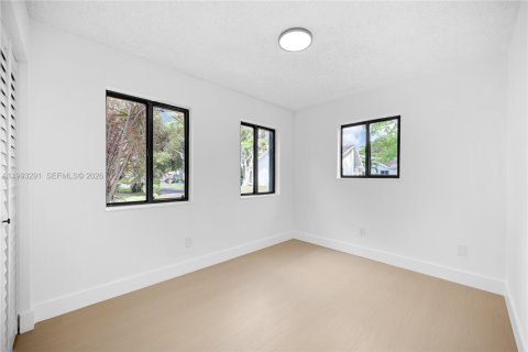 Casa en venta en Homestead, Florida, 3 dormitorios, 110.65 m2 № 2055307 - foto 13