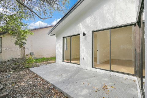 Casa en venta en Homestead, Florida, 3 dormitorios, 110.65 m2 № 2055307 - foto 6