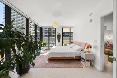 Copropriété à vendre à Miami, Floride: 1 chambre, 102.19 m2 № 1955091 - photo 18