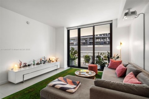 Copropriété à vendre à Miami, Floride: 1 chambre, 102.19 m2 № 1955091 - photo 10