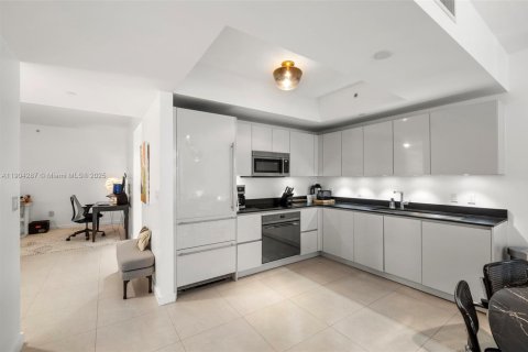 Copropriété à vendre à Miami, Floride: 1 chambre, 102.19 m2 № 1955091 - photo 4