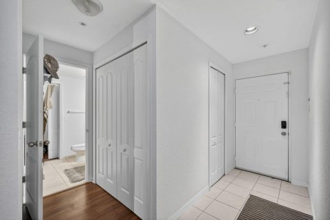 Copropriété à louer à Palm Beach Gardens, Floride: 2 chambres, 121.61 m2 № 2191141 - photo 3