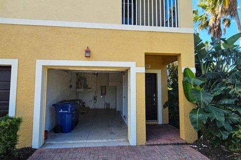 Condominio en alquiler en Sarasota, Florida, 2 dormitorios, 96.25 m2 № 1636271 - foto 3