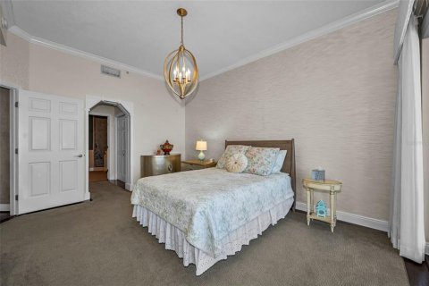 Condo in Redington Shores, Florida, 3 bedrooms № 2151921 - photo 26