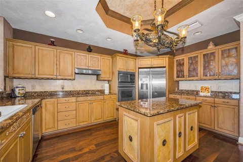 Condo in Redington Shores, Florida, 3 bedrooms № 2151921 - photo 17