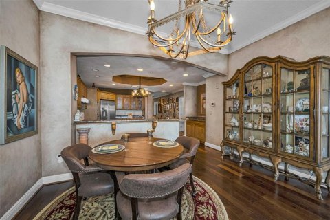 Condo in Redington Shores, Florida, 3 bedrooms № 2151921 - photo 15