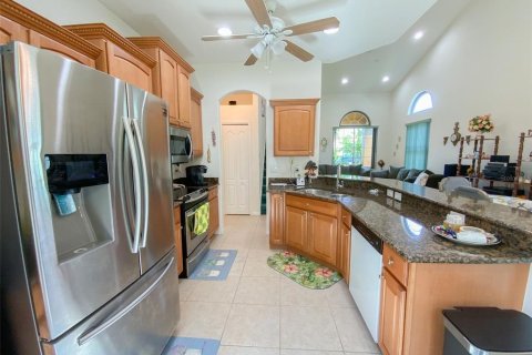 Купить виллу или дом в Тарпон-Спрингс, Флорида 6 комнат, 163.32м2, № 1911396 - фото 10