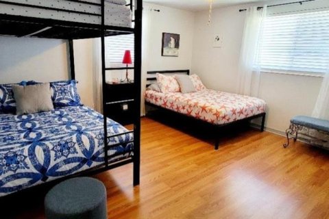 Villa ou maison à louer à Holiday, Floride: 2 chambres, 78.04 m2 № 2434984 - photo 4
