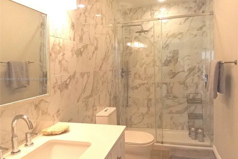 Townhouse in Wellington, Florida 4 bedrooms, 148.55 sq.m. № 2044386 - photo 10