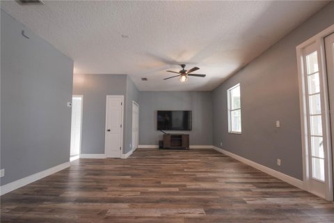 Casa en venta en Orlando, Florida, 4 dormitorios, 277.41 m2 № 1841537 - foto 14