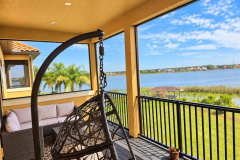 House in Winter Garden, Florida 6 bedrooms, 517.65 sq.m. № 2394421 - photo 22