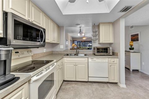 Condo in Punta Gorda, Florida, 2 bedrooms  № 1650414 - photo 14