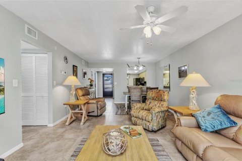 Condo in Punta Gorda, Florida, 2 bedrooms  № 1650414 - photo 20