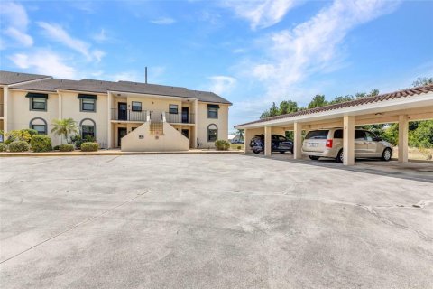 Condo in Punta Gorda, Florida, 2 bedrooms  № 1650414 - photo 4