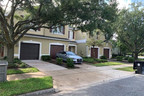 Townhouse in Apopka, Florida 3 bedrooms, 169.64 sq.m. № 1905182 - photo 1