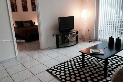 Condo in Aventura, Florida, 2 bedrooms  № 1928705 - photo 5