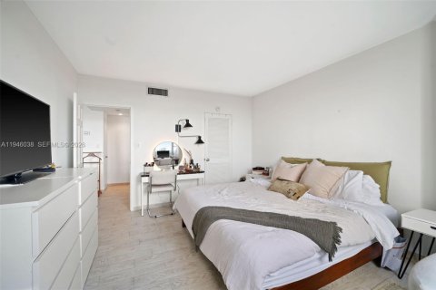 Снять в аренду кондоминиум в Майами, Флорида 1 спальня, 76.37м2, № 2005943 - фото 10