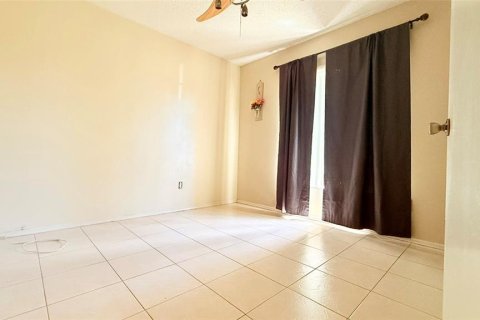 Touwnhouse à louer à Kissimmee, Floride: 3 chambres, 103.03 m2 № 2167824 - photo 11