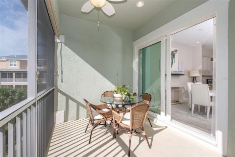 Townhouse in Placida, Florida 3 bedrooms, 222.04 sq.m. № 2393703 - photo 8