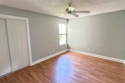 House in New Smyrna Beach, Florida 2 bedrooms, 142.33 sq.m. № 1088409 - photo 14