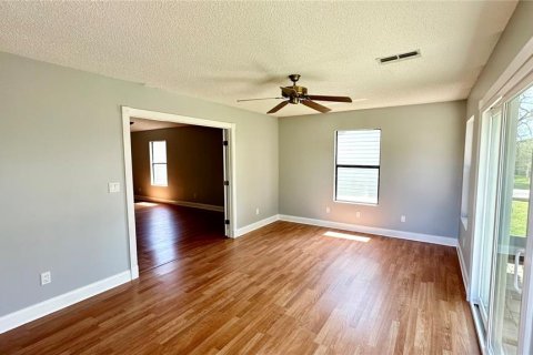 House in New Smyrna Beach, Florida 2 bedrooms, 142.33 sq.m. № 1088409 - photo 6