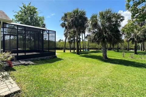 House in New Smyrna Beach, Florida 2 bedrooms, 142.33 sq.m. № 1088409 - photo 8