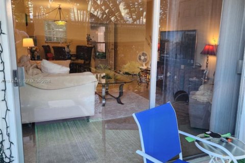 Condo in North Palm Beach, Florida, 2 bedrooms  № 2019737 - photo 5