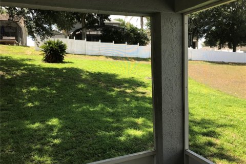 Villa ou maison à louer à Minneola, Floride: 3 chambres, 118.17 m2 № 2111585 - photo 30