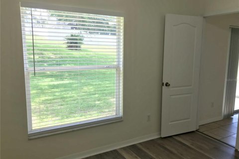Villa ou maison à louer à Minneola, Floride: 3 chambres, 118.17 m2 № 2111585 - photo 8