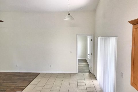 Villa ou maison à louer à Minneola, Floride: 3 chambres, 118.17 m2 № 2111585 - photo 24