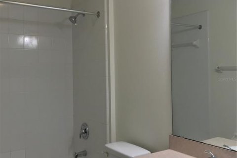 Villa ou maison à louer à Minneola, Floride: 3 chambres, 118.17 m2 № 2111585 - photo 18