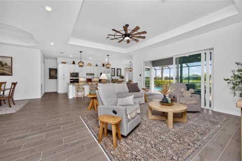 Villa ou maison à vendre à Punta Gorda, Floride: 3 chambres, 222.5 m2 № 2317380 - photo 8