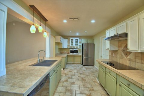 House in Auburndale, Florida 3 bedrooms, 156.63 sq.m. № 1885563 - photo 10