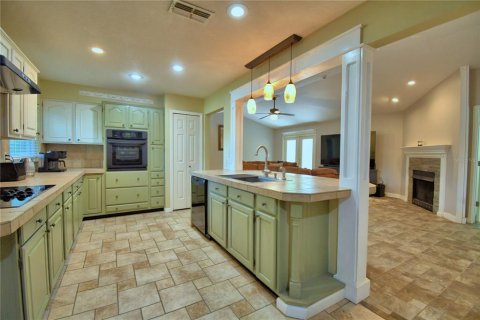 House in Auburndale, Florida 3 bedrooms, 156.63 sq.m. № 1885563 - photo 8