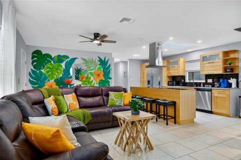 Villa ou maison à louer à Sarasota, Floride: 4 chambres, 143.63 m2 № 2166995 - photo 7